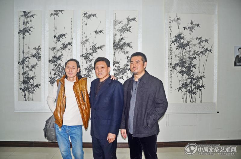 书画家韩社武合影留念