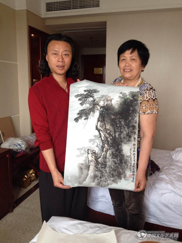 画家闫秀伶在秀山参加第八届彩墨山水研修班获特等奖 