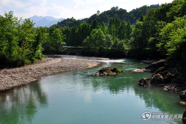 山间野景