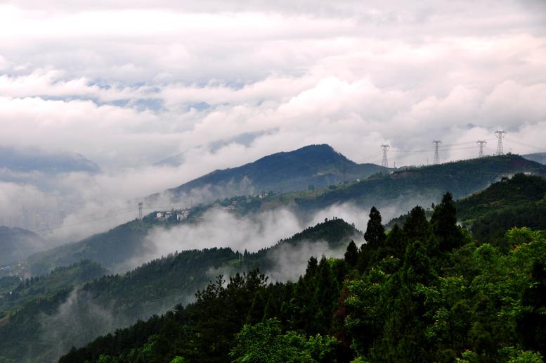 层峦