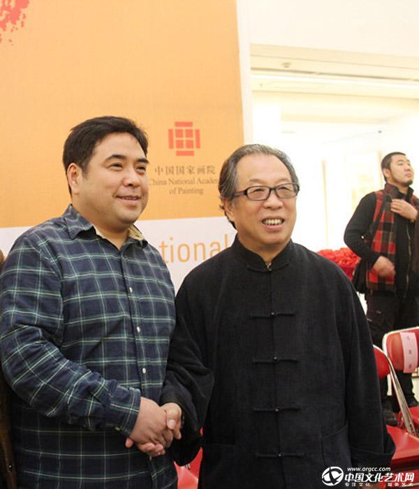 书画家韩晓传与国家画院郭石夫导师合影