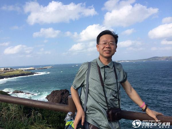 随中国书法艺术代表团参加“值得收藏文字——2014国际当代汉字书法艺术双年展”