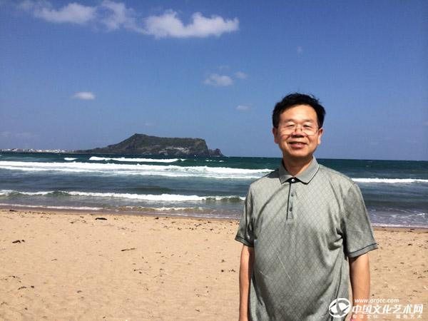 随中国书法艺术代表团参加“值得收藏文字——2014国际当代汉字书法艺术双年展”