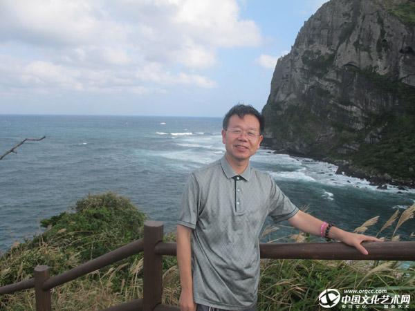 随中国书法艺术代表团参加“值得收藏文字——2014国际当代汉字书法艺术双年展”