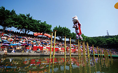 2014岭南新春民俗文化节在广东佛山<b>南海区</b>开幕