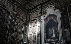 <b>圣伯纳</b>迪诺骨教堂：时尚之都下的黑暗艺术