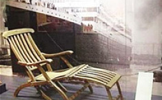 “<b>泰坦尼克</b>”号一沙滩椅拍出10万英镑