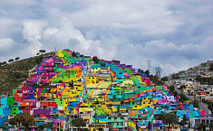 <b>墨西哥</b>街头艺人巨型涂鸦作品增加当地就业