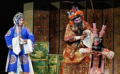 第六届中国<b>昆剧</b>艺术节在苏州开幕