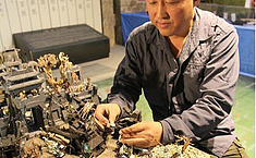 藏家用万余块奇石演绎《<b>三国</b>演义》故事