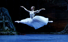唯美北京，芭蕾明星点亮国际<b>芭蕾舞</b>演出季