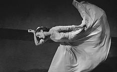 <b>玛莎</b>·葛兰姆：与毕加索齐名的现代舞之母