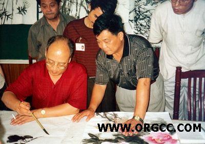 画家阳瑞祥与天津美院史如源教授合影