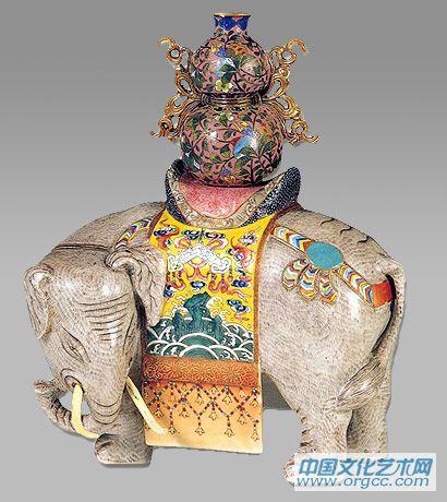粉彩象驮宝瓶瓷塑