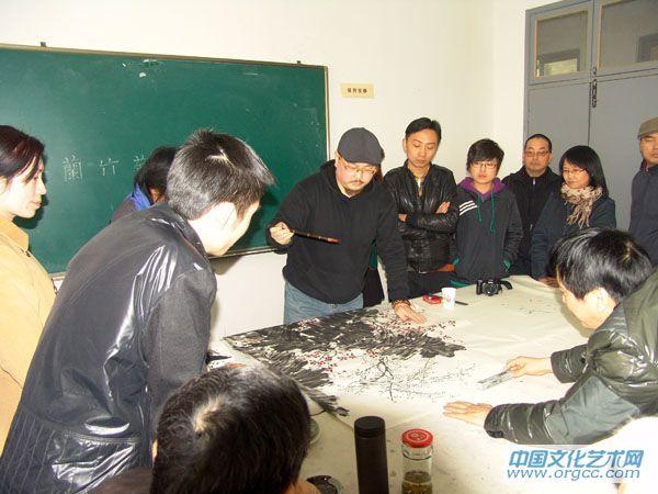 在中国美院花鸟创研班教学示范