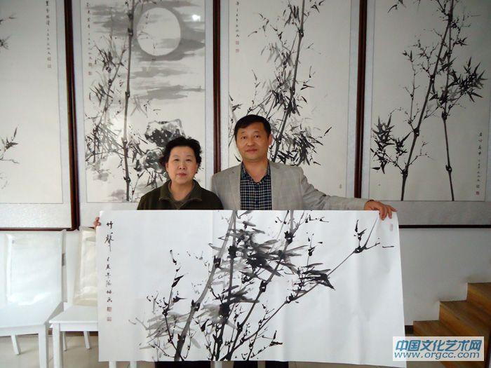 与太原朋友鲁利铭先生合影