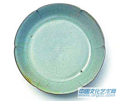 价成交的"北宋汝窑天青釉葵花洗"几乎成为今春瓷器板块拍卖的孤立事件