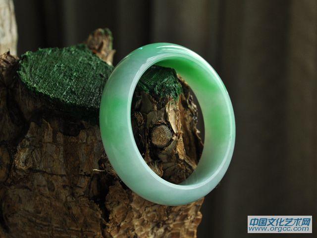 翡翠手镯