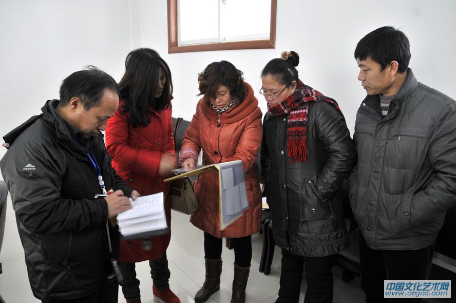 高堡乡文化站站长李艳民详细介绍"四有"建设