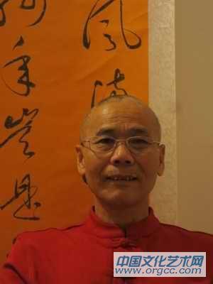 陈文芳工作照