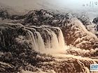 画家李颠焦墨山水作品《瀑声满山谷》
